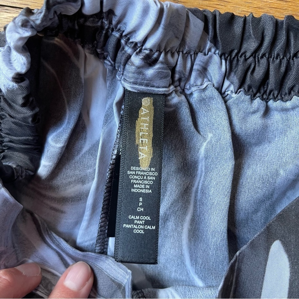 NEW Athleta Calm Cool Pant Black White Wide Leg Size Small NWOT - Picture 3 of 5